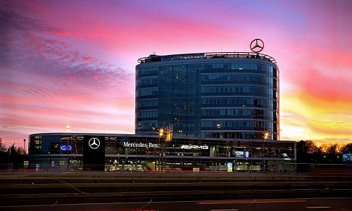 Бизнес-центр Mercedes-Benz Plaza